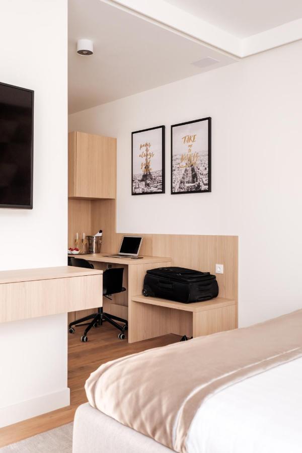 Adele Apartments Печ Екстериор снимка